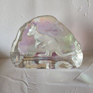 Glan Bohemia Kangaroo crystal paperweight